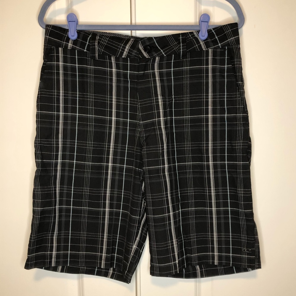 Oneil black and gray plaid mens shorts 32